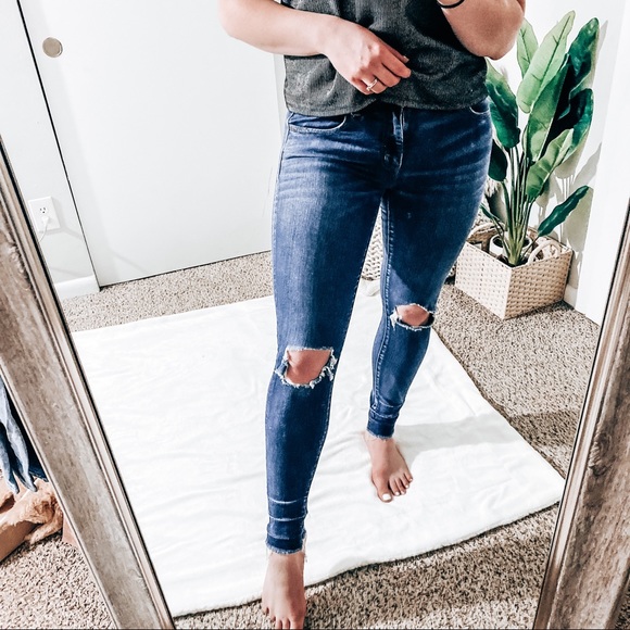 American Eagle Outfitters Denim - American Eagle distressed jeans